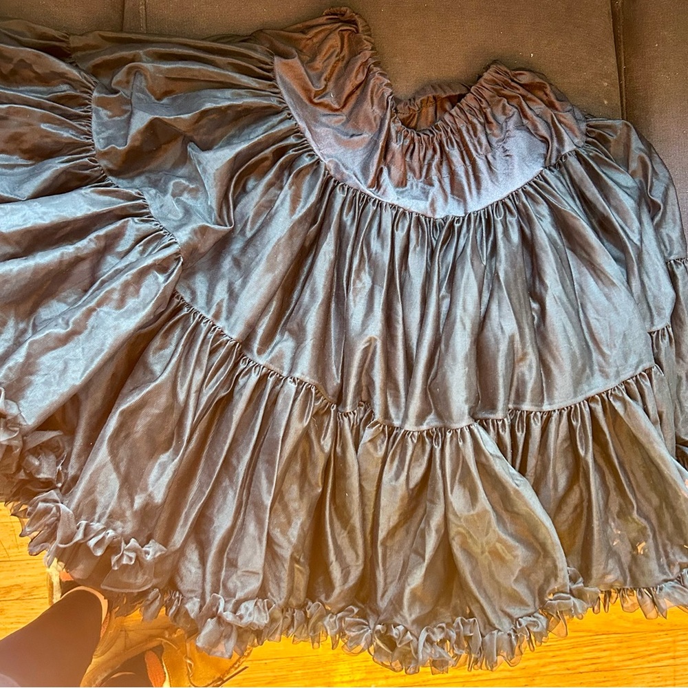 Unique Vintage Black Ruffled 1950s style Crinoline